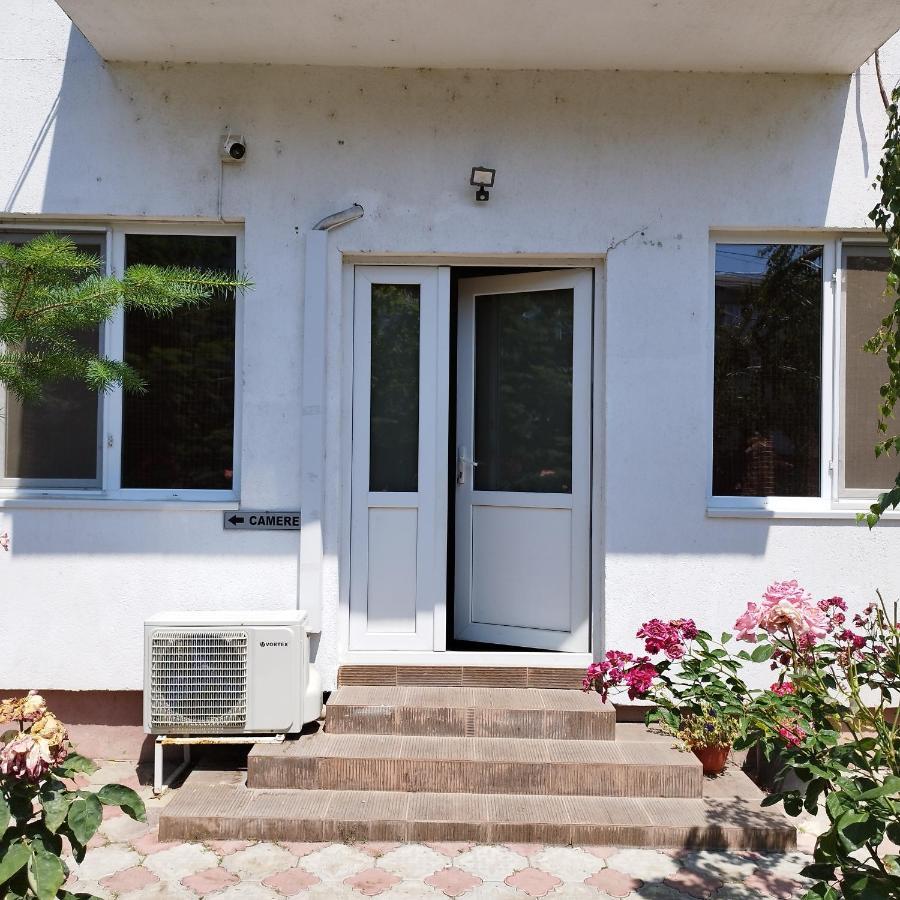 Buget B&B Focşani Екстериор снимка